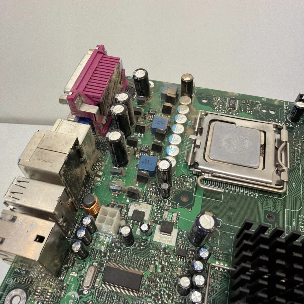 DELL Inspiron 560 0K83V0 LGA775 motherboard w/ 512MB (2x256) RAM